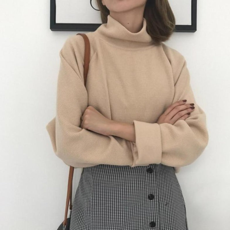 Damski sweter z golfem jednokolorowy